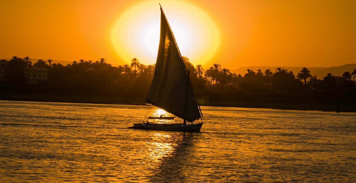 Best of Old Cairo: Coptic Cairo, Citadel, Royal Mummies & Nile Felucca